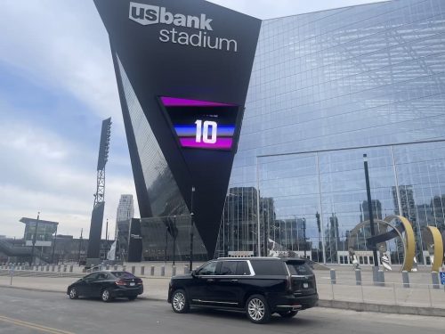 170-Limousine-Service-Minneapolis