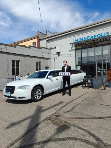 197-Limousine-Service-Minneapolis-MN