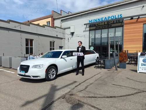 198-Limousine-Service-Minneapolis-MN