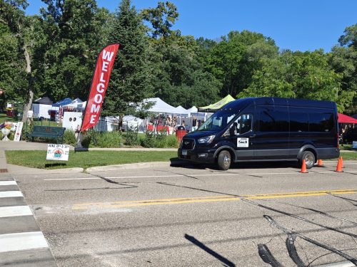 282-Limousine-Service-Minneapolis-MN